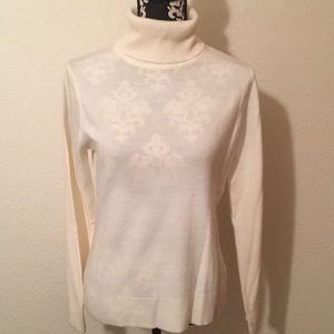 Croft & barrow Med winter white turtleneck sweater